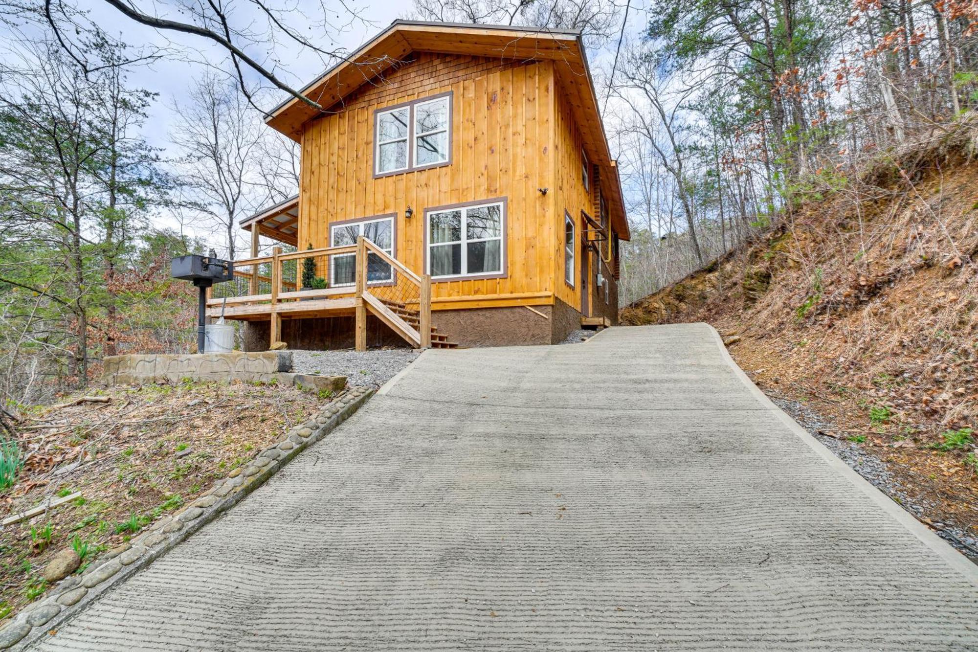 Cozy Sevierville Cabin With Hot Tub And Game Room! 비둘기 포지 외부 사진